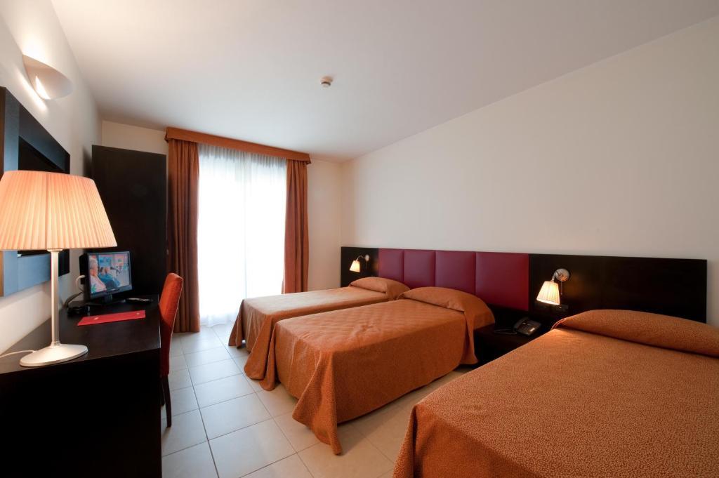 Hotel Parlapa Alpignano Екстер'єр фото